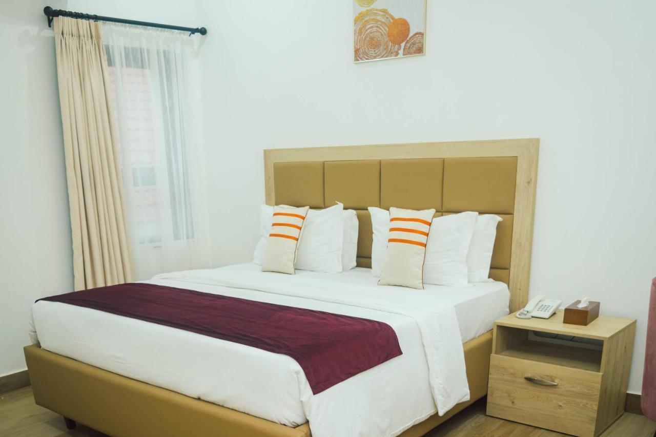 Quest Boutique Hotel Gwarinpa Exterior foto